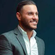 آرمین زارعی